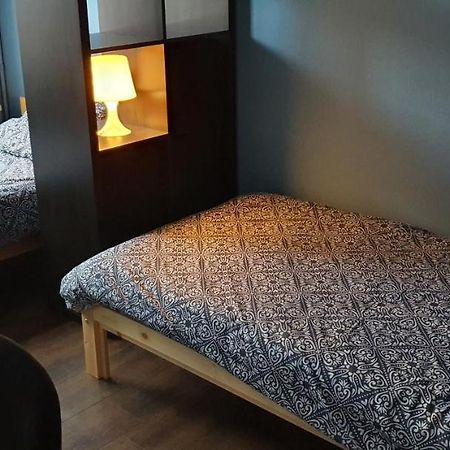 Room With 2 Separated Beds Mortsel ภายนอก รูปภาพ